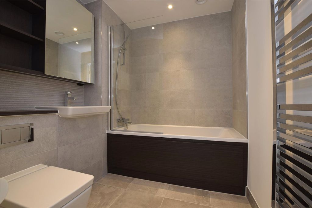 Property photo 3 of 6 Main Bathroom