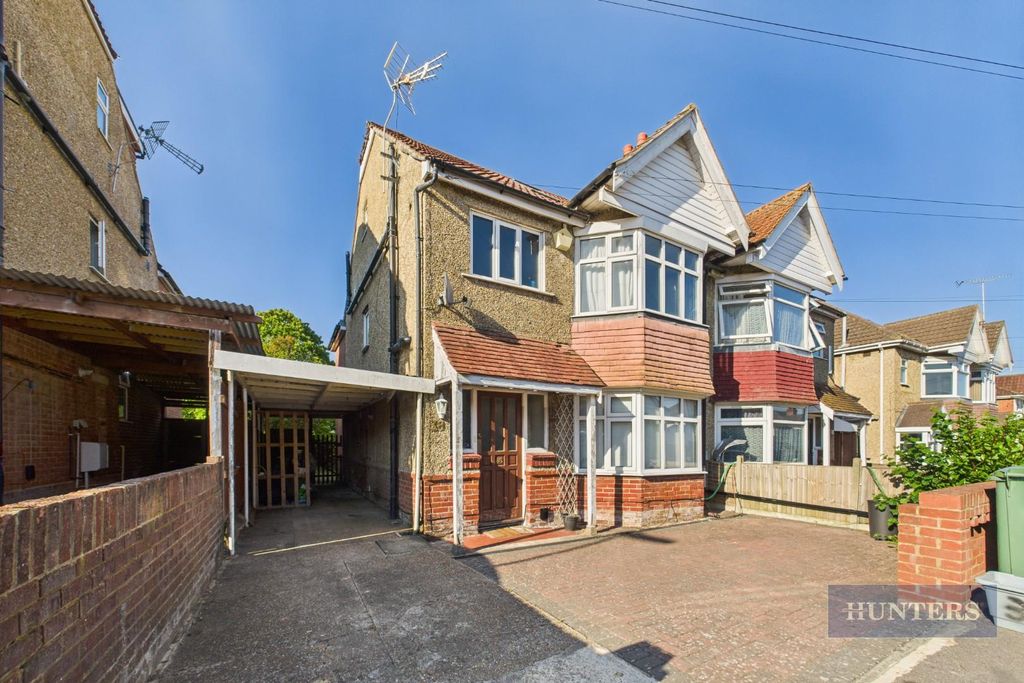 Property photo 1 of 16 Cam05152G0-Pr0141-Still027.Jpg