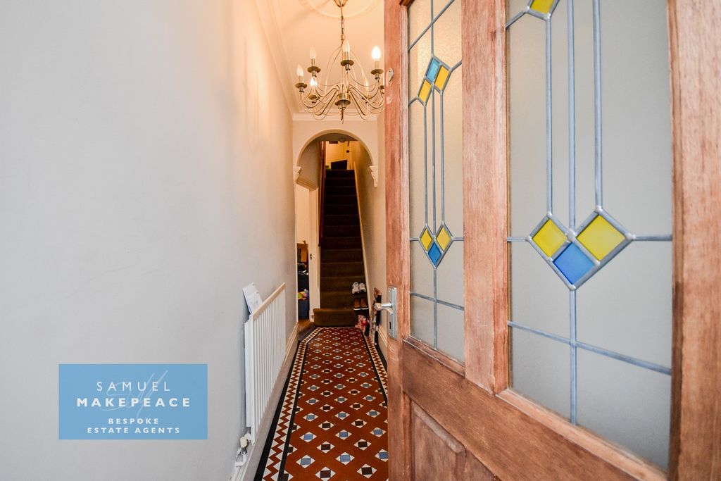 Property photo 3 of 13 Gallery