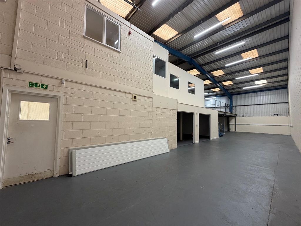 Property photo 3 of 12 1.Jpg