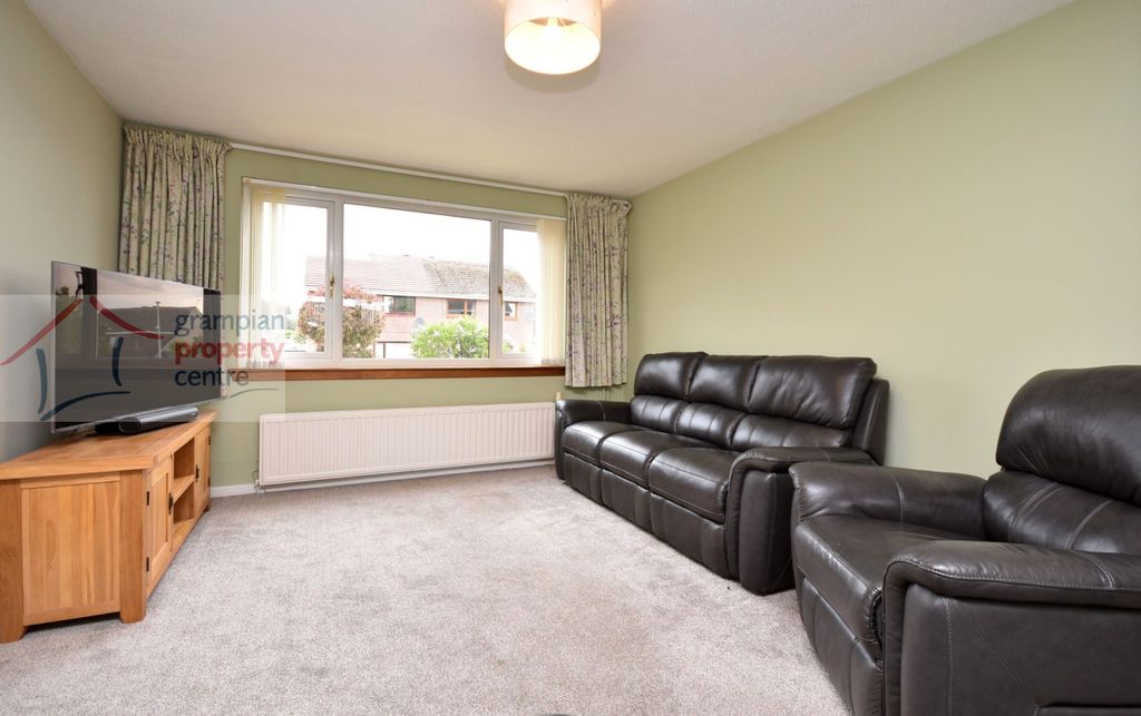 Property photo 3 of 21 l2.Jpg