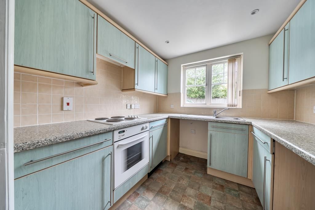 Property photo 2 of 21 Kitchen