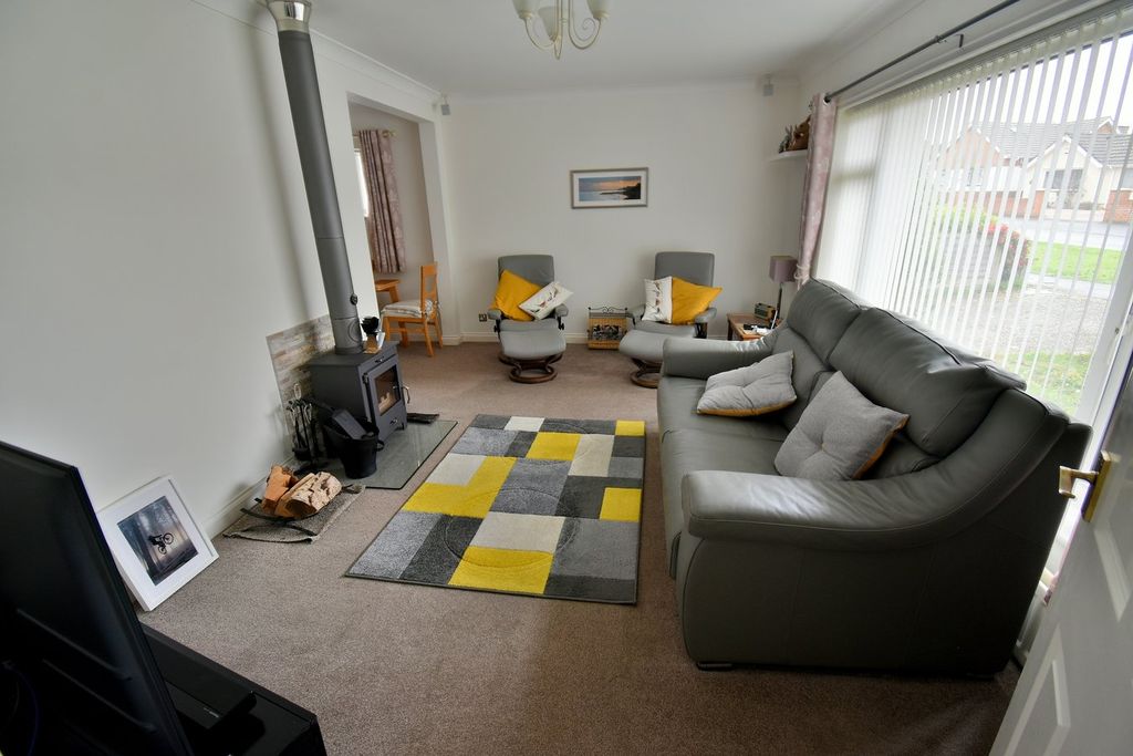 Property photo 3 of 21