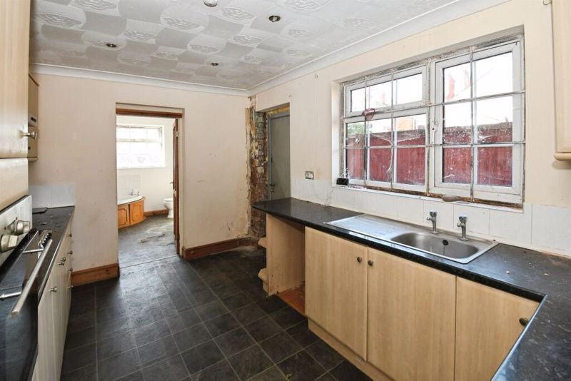 Property photo 3 of 17 Photo 16