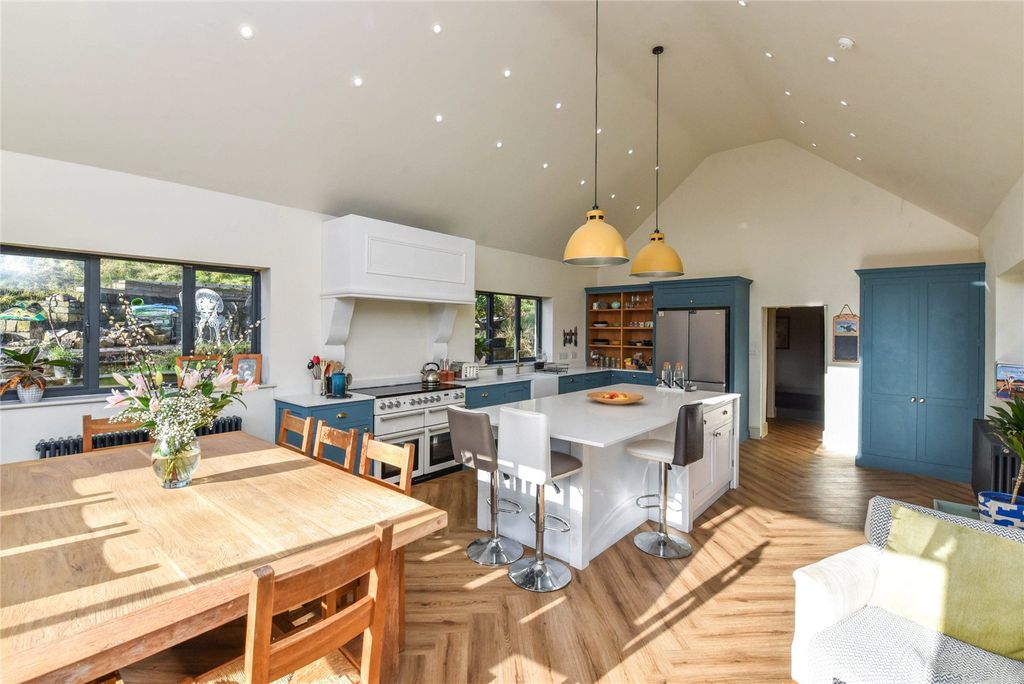 Property photo 2 of 13 Picture No. 40