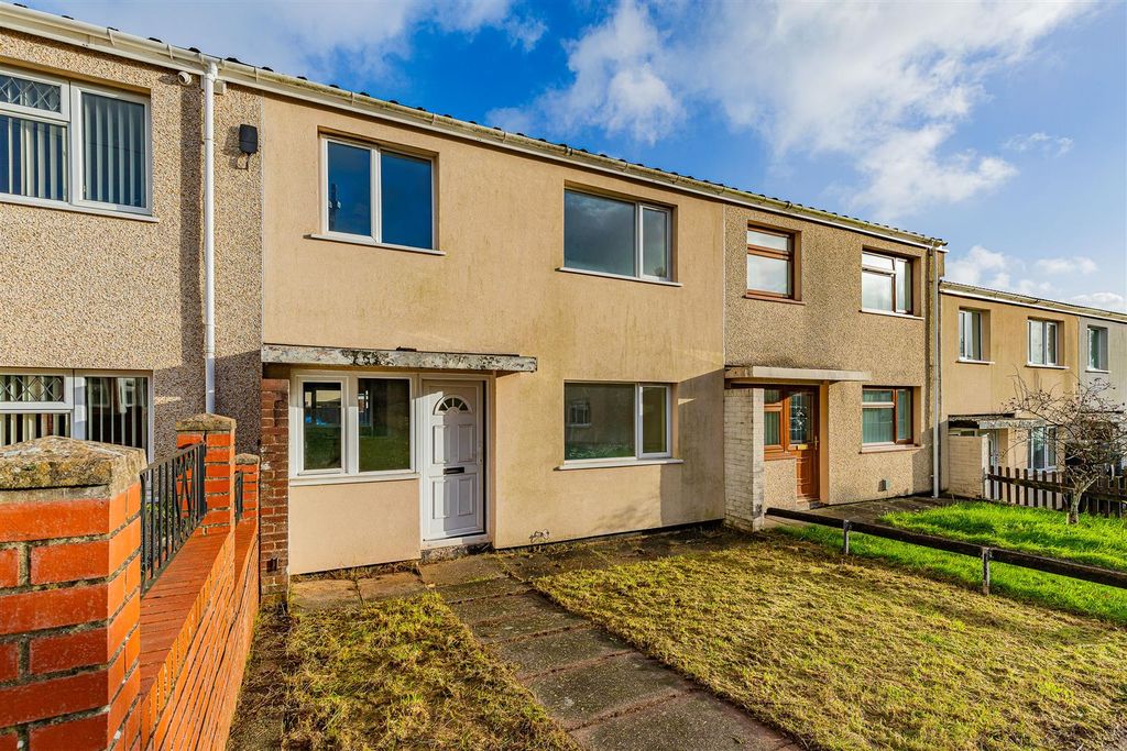 Property photo 1 of 17 76-4.Jpg