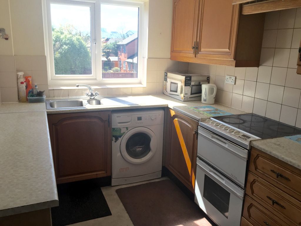 Property photo 3 of 6