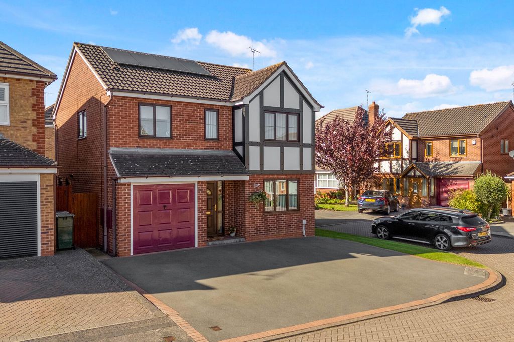 Property photo 1 of 22 Front (Exterior)