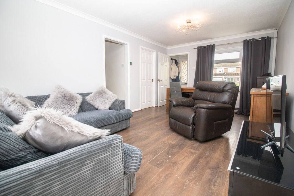 Property photo 2 of 14