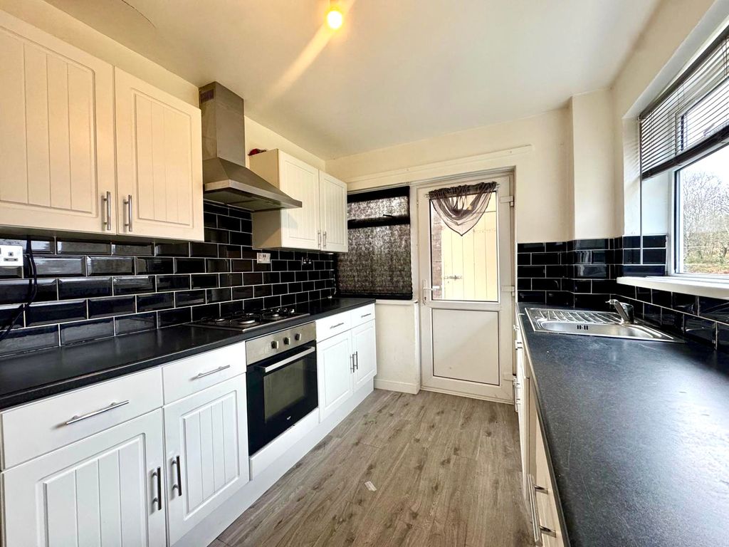 Property photo 2 of 17 Img_0353.Jpeg