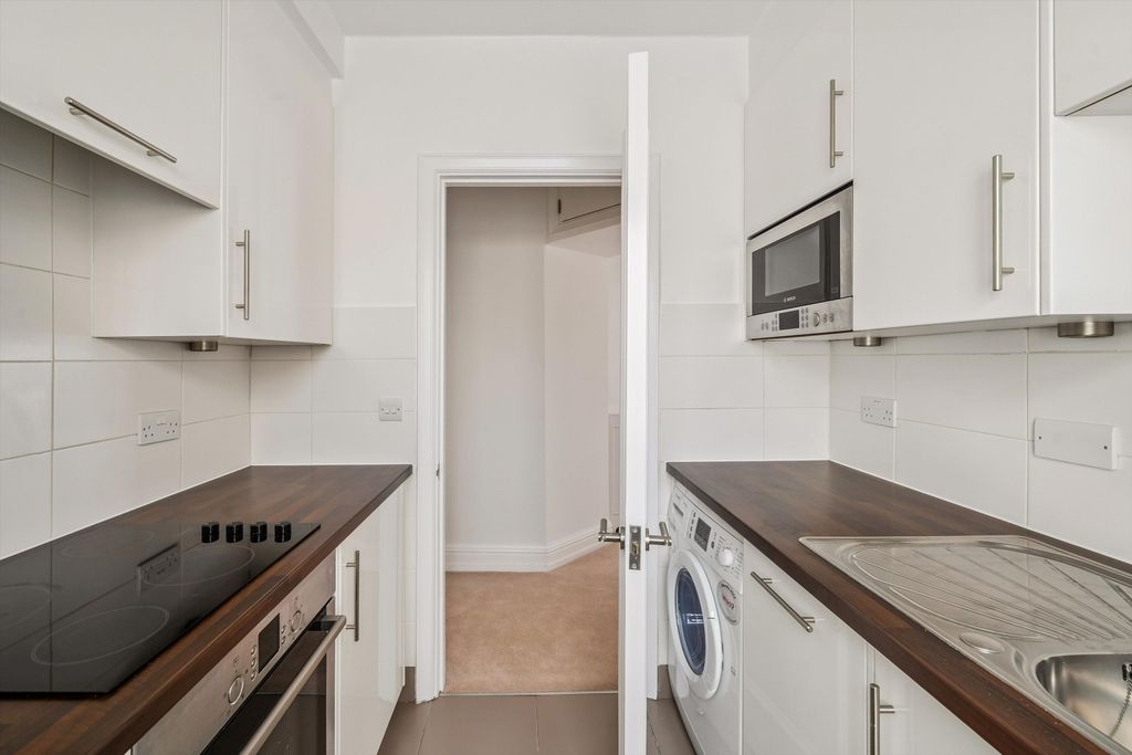 Property photo 2 of 8 Image