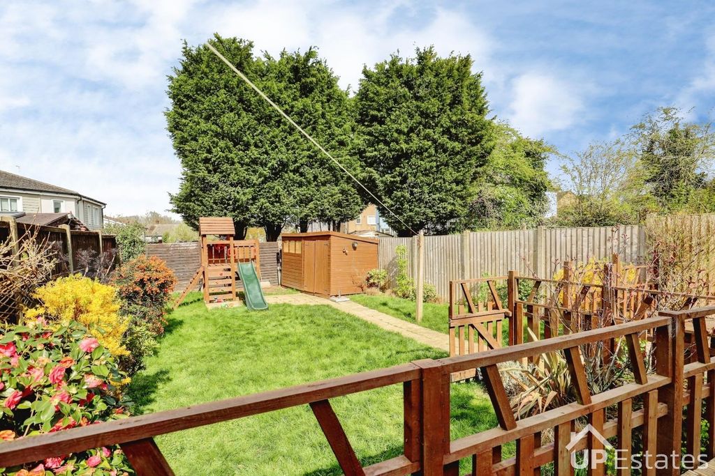 Property photo 2 of 23