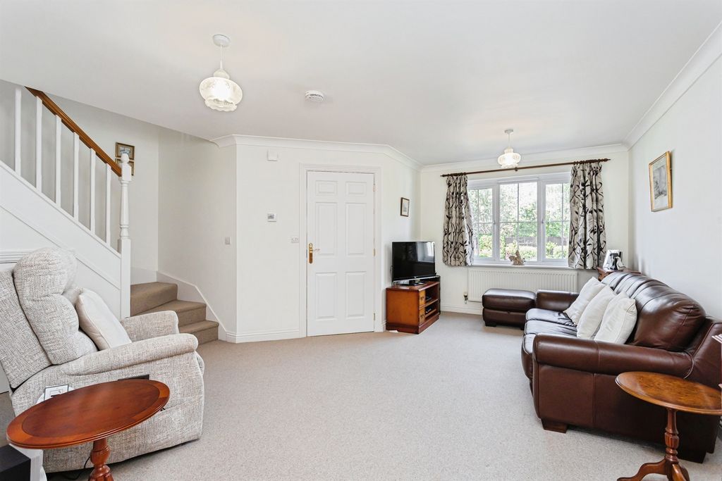 Property photo 3 of 17