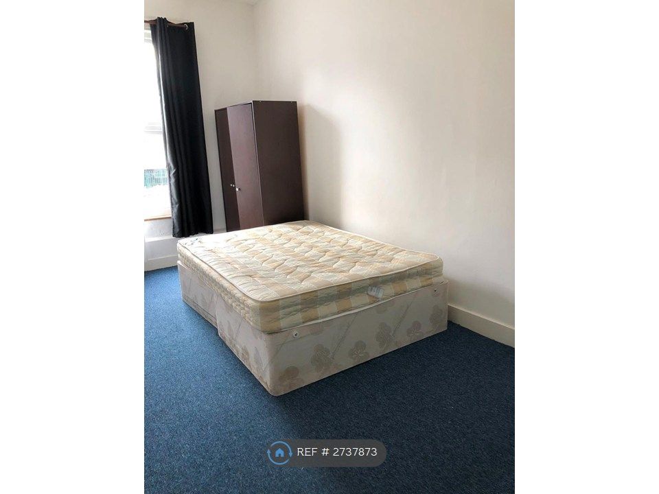 Property photo 3 of 4