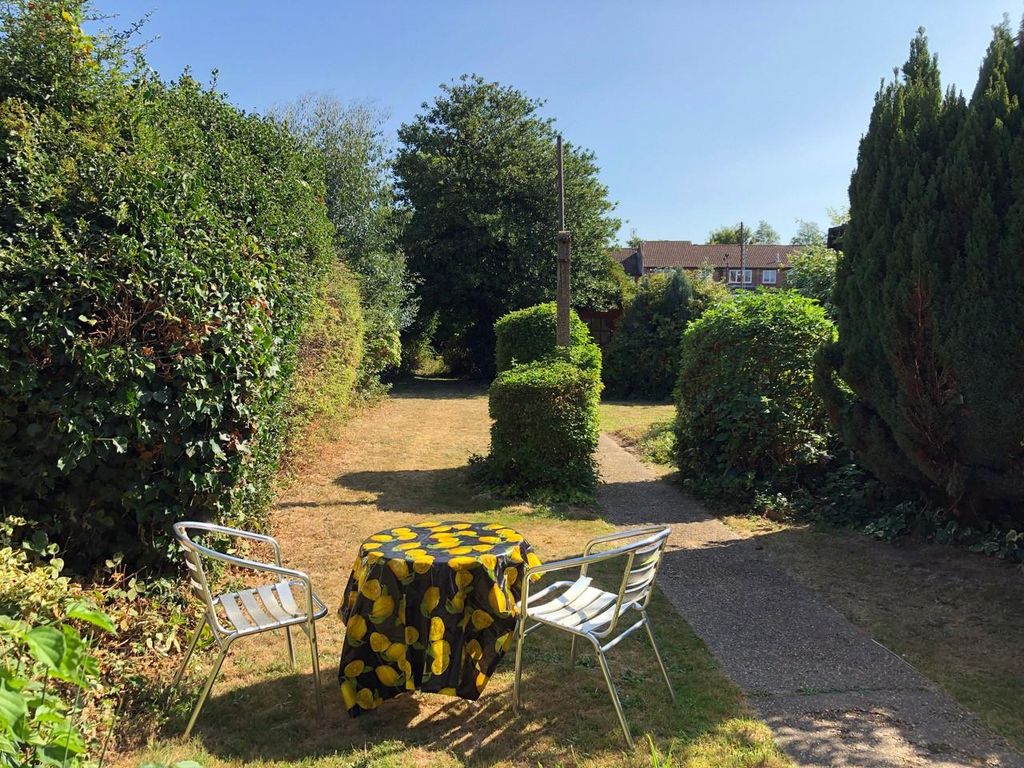 Property photo 2 of 14