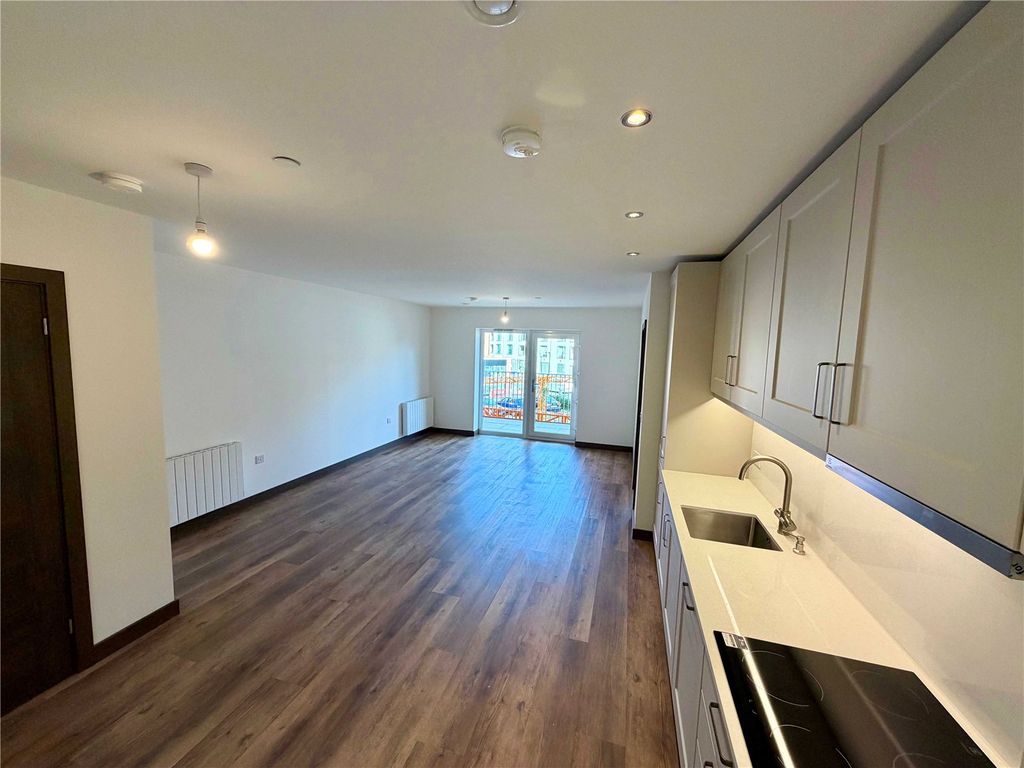 Property photo 3 of 9 Picture No. 37