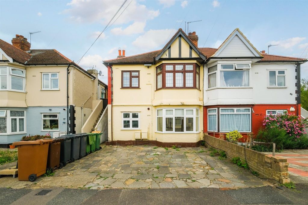 Property photo 1 of 19