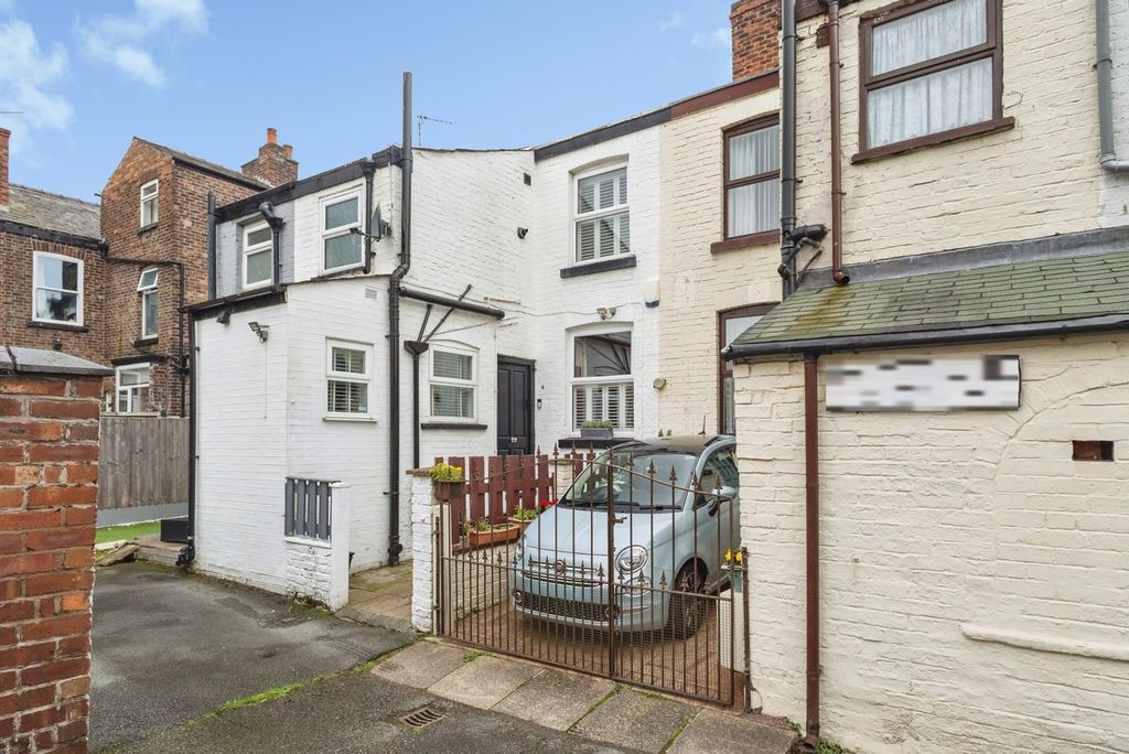 Property photo 2 of 17 Pbox-Img.Jpg