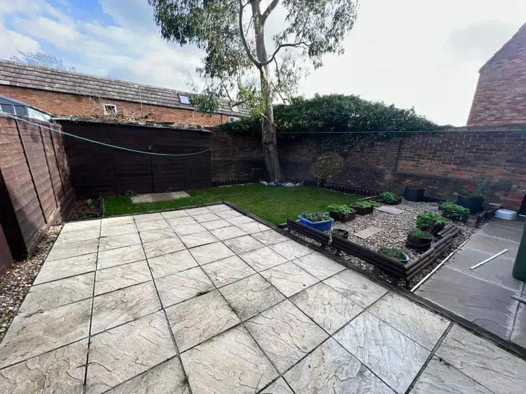 Property photo 2 of 7
