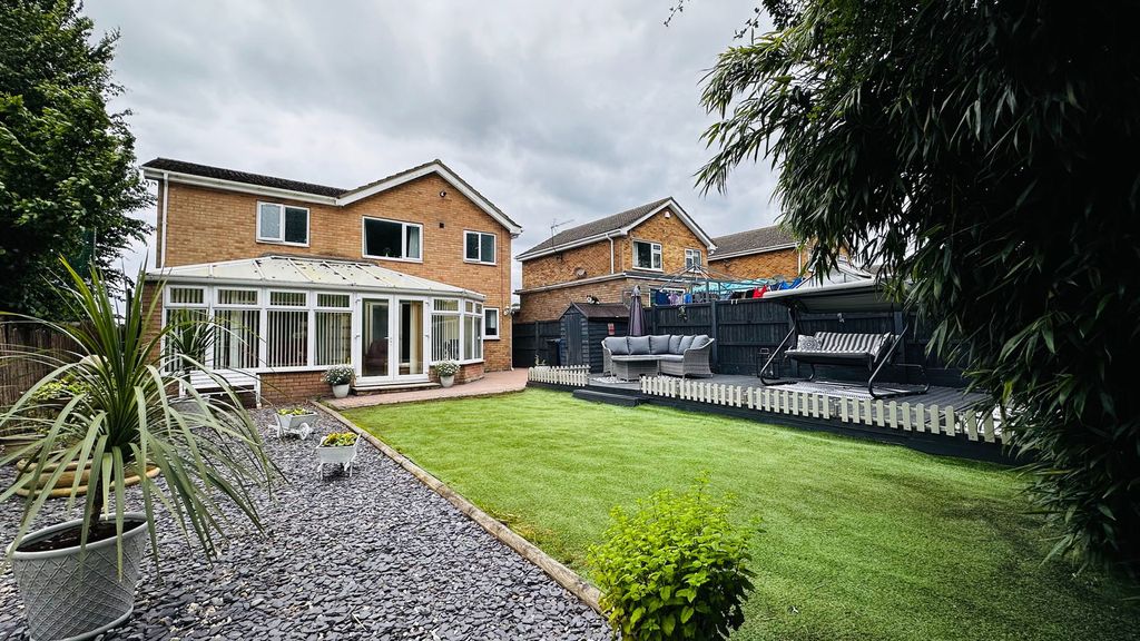 Property photo 2 of 16