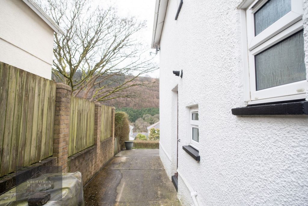 Additional image 37 of 4 bed semi-detached house for saleRoseheyworth Road, Abertillery NP13