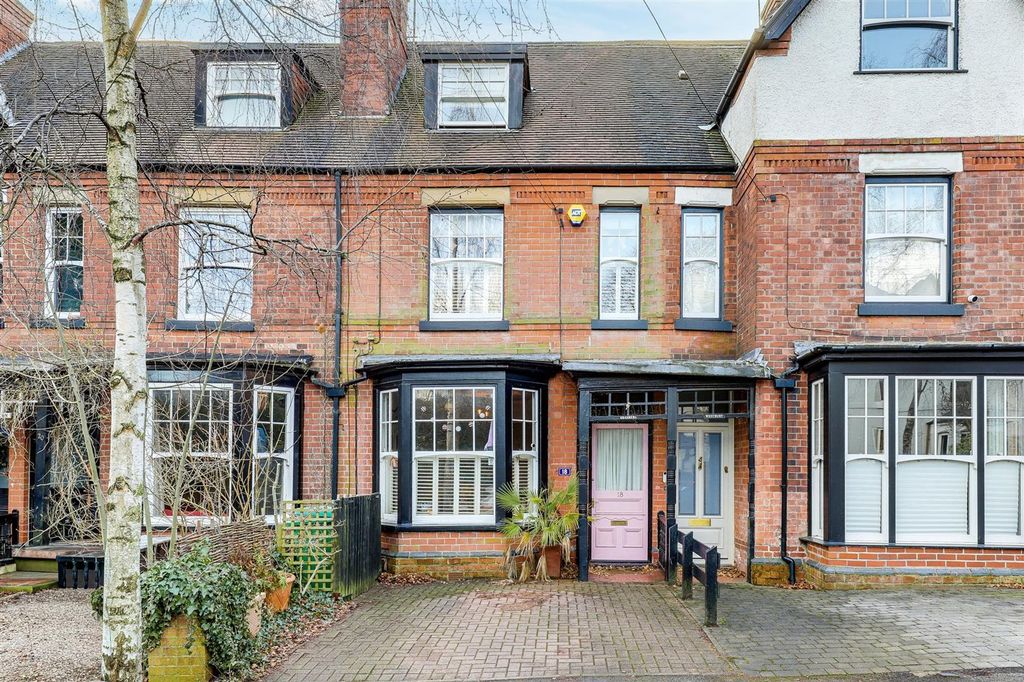 Property photo 1 of 27