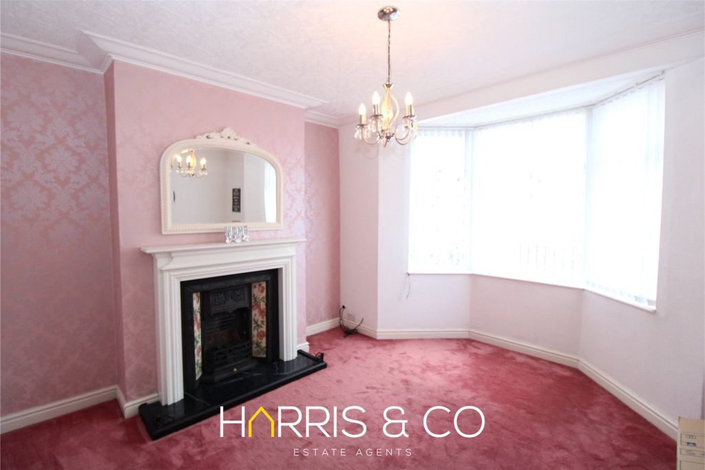 Property photo 2 of 18 Picture No. 04