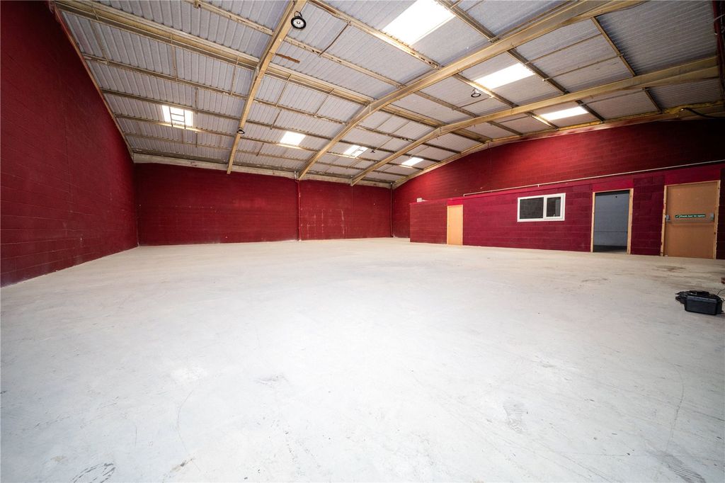 Property photo 2 of 6 Picture No. 07