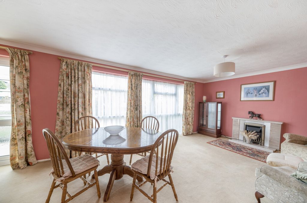 Property photo 2 of 19 1325867-5-6888B79...