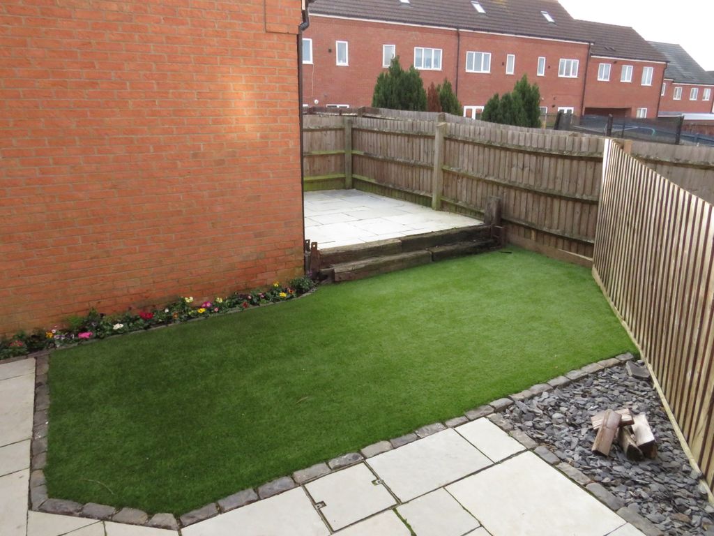 Property photo 2 of 10