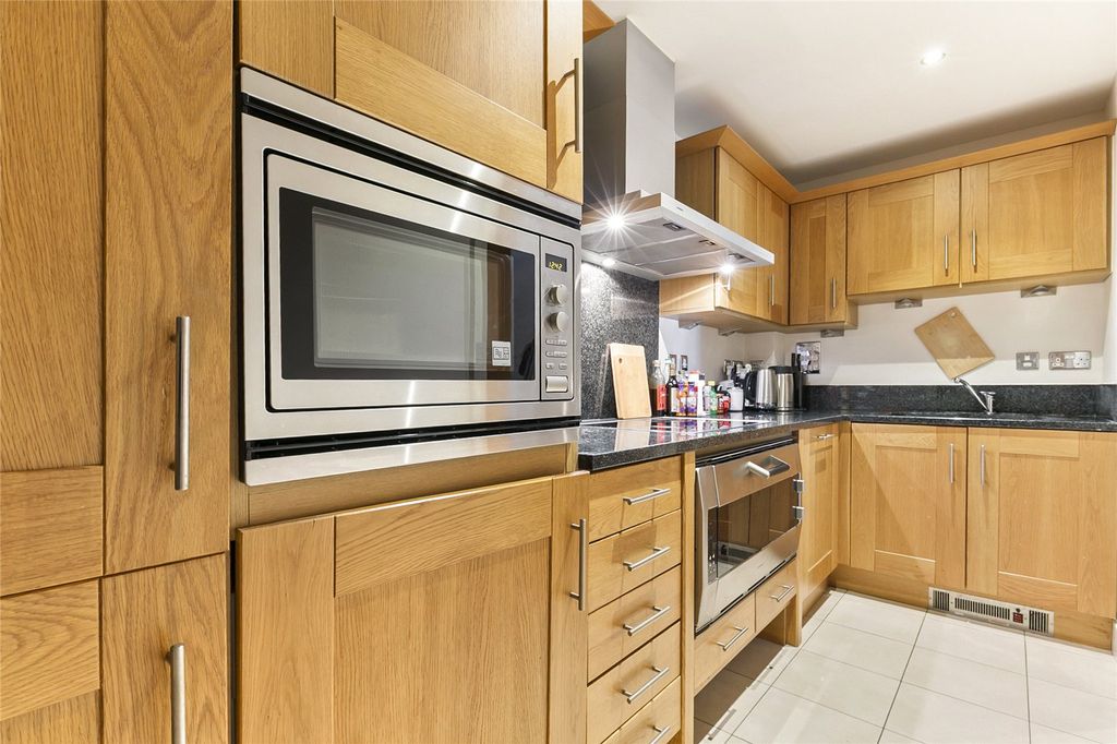 Property photo 2 of 8 Picture No. 05