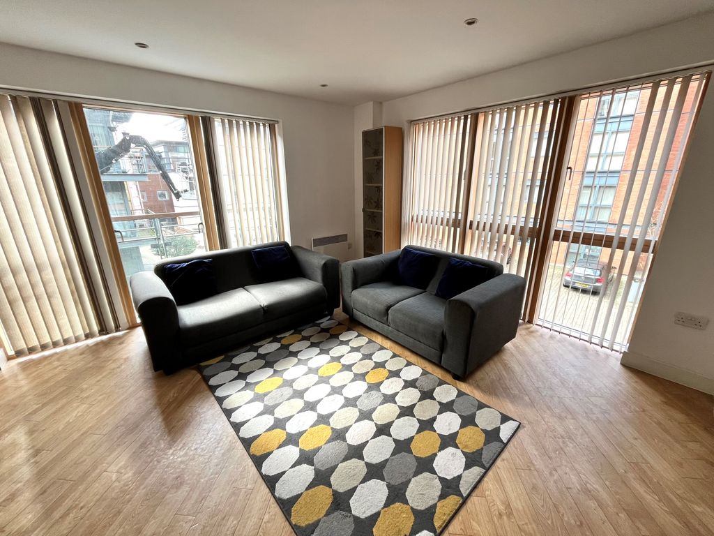 Property photo 2 of 8