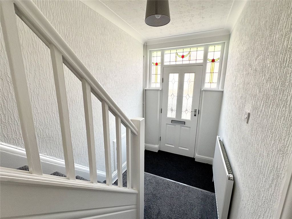 Property photo 2 of 15 Picture No. 30