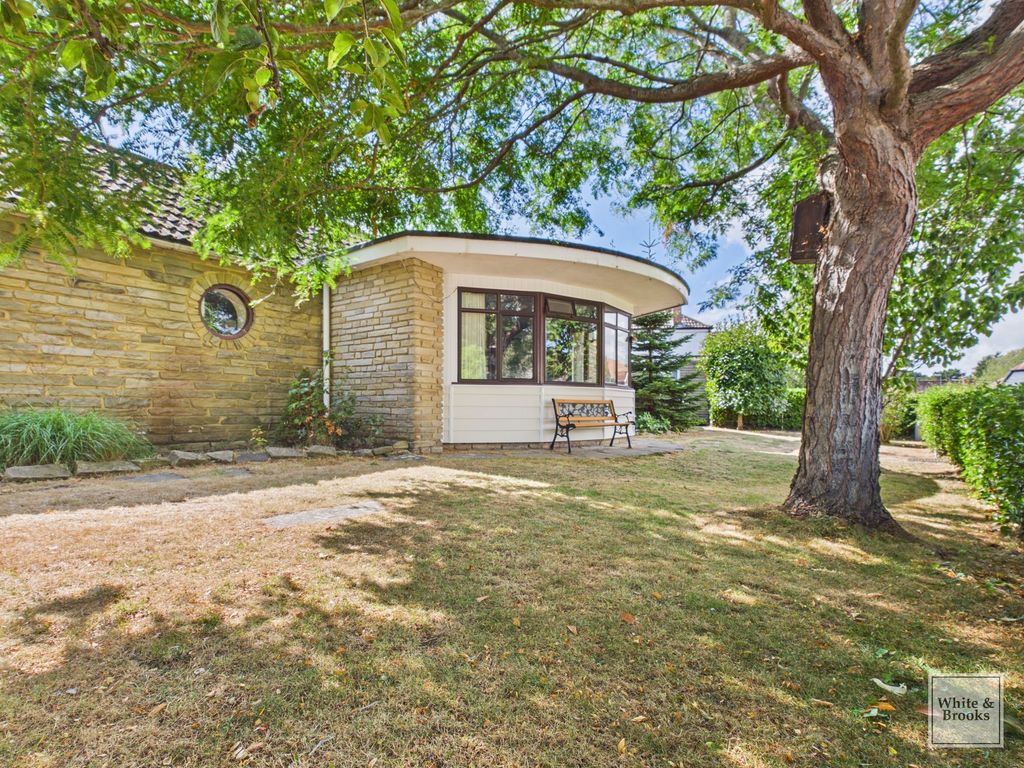 Property photo 2 of 30