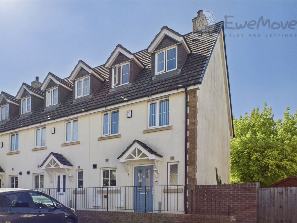 Property photo 2 of 12 Ewemove South Molton - Raleigh Mead - External Fro