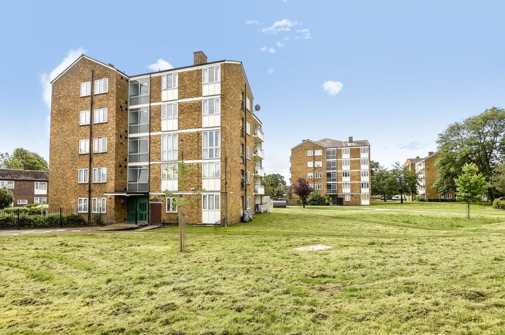 Property photo 2 of 12 External 1