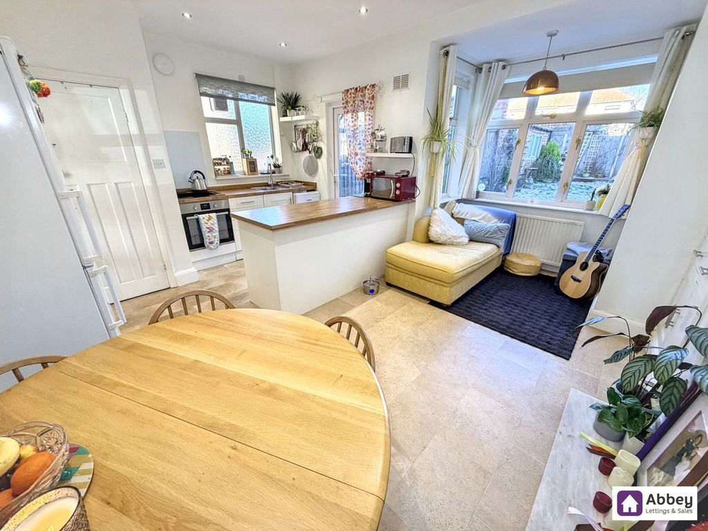 Property photo 3 of 11 Kitchen/Diner