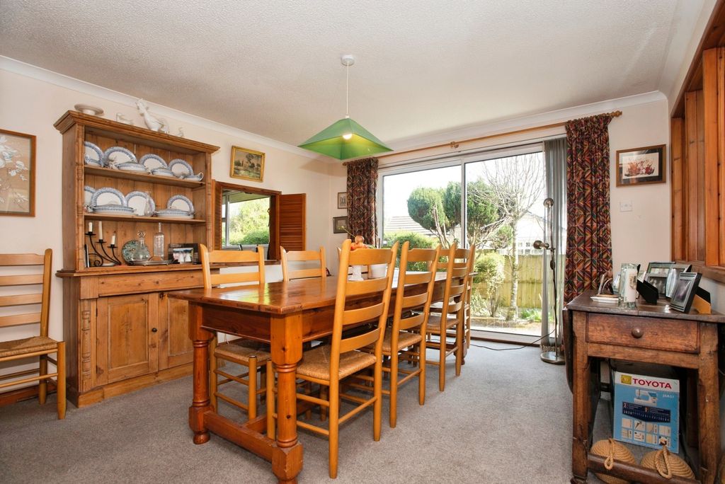 Property photo 2 of 25 Dining Room