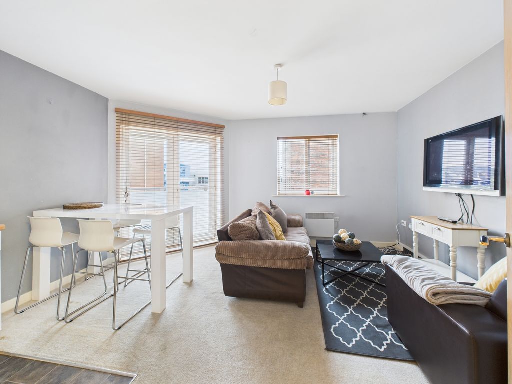 Property photo 2 of 12