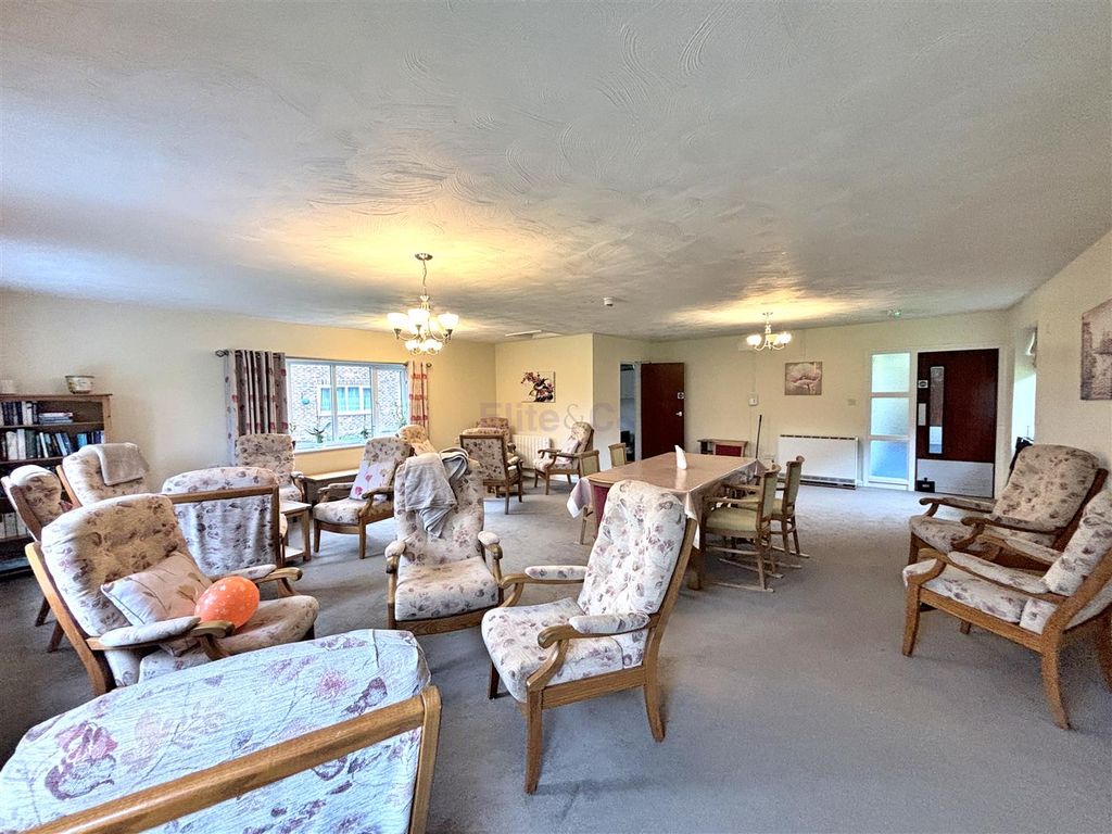 Property photo 3 of 13 Communal Lounge