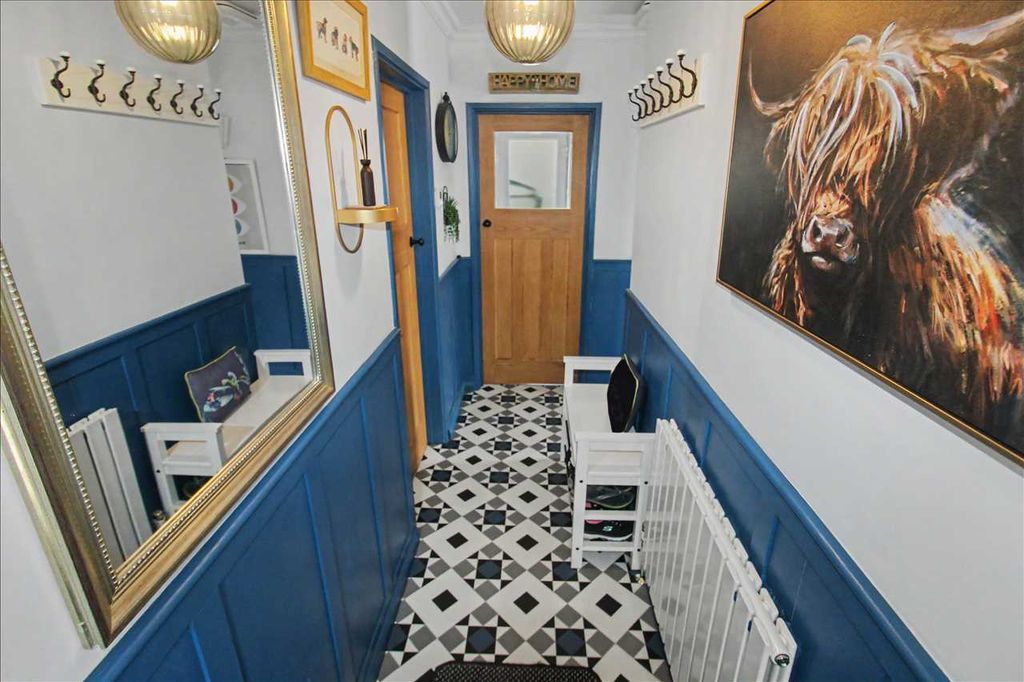 Property photo 2 of 29 Entrance