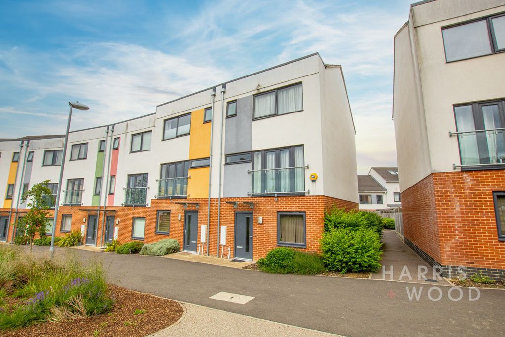 Property photo 1 of 13 4356371