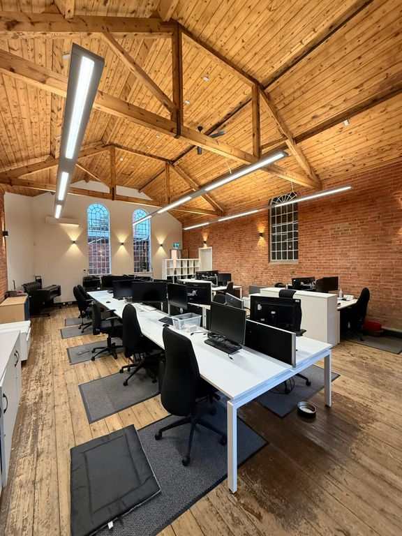 Property photo 2 of 10 Img-4719.Jpeg