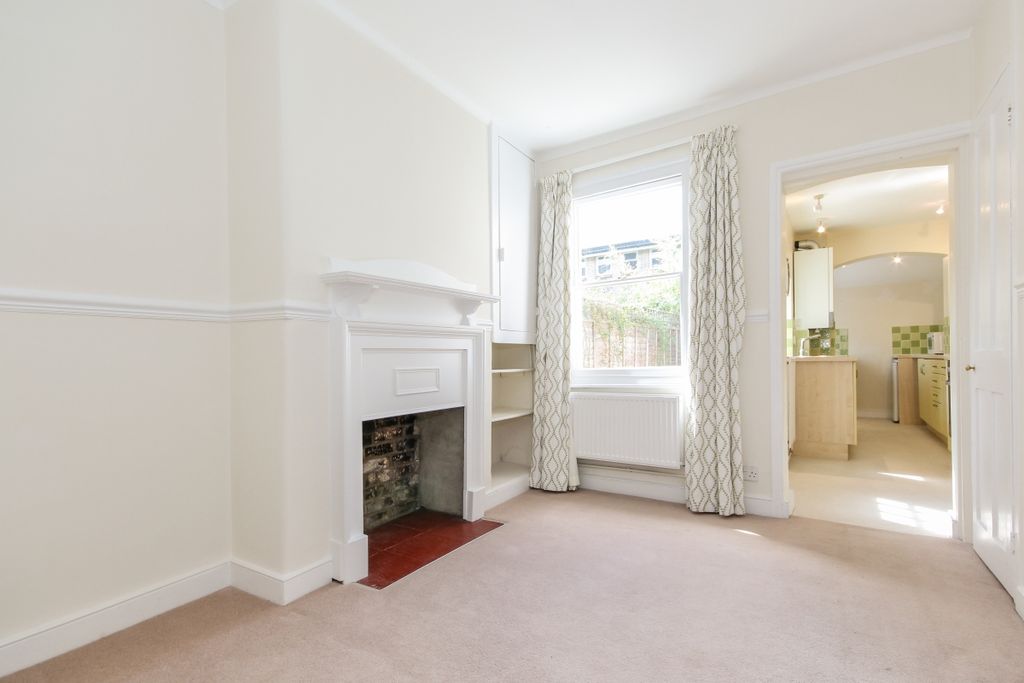 Property photo 1 of 7 40326