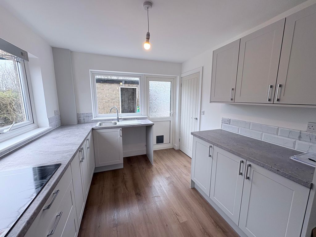 Property photo 3 of 15 Img_7989