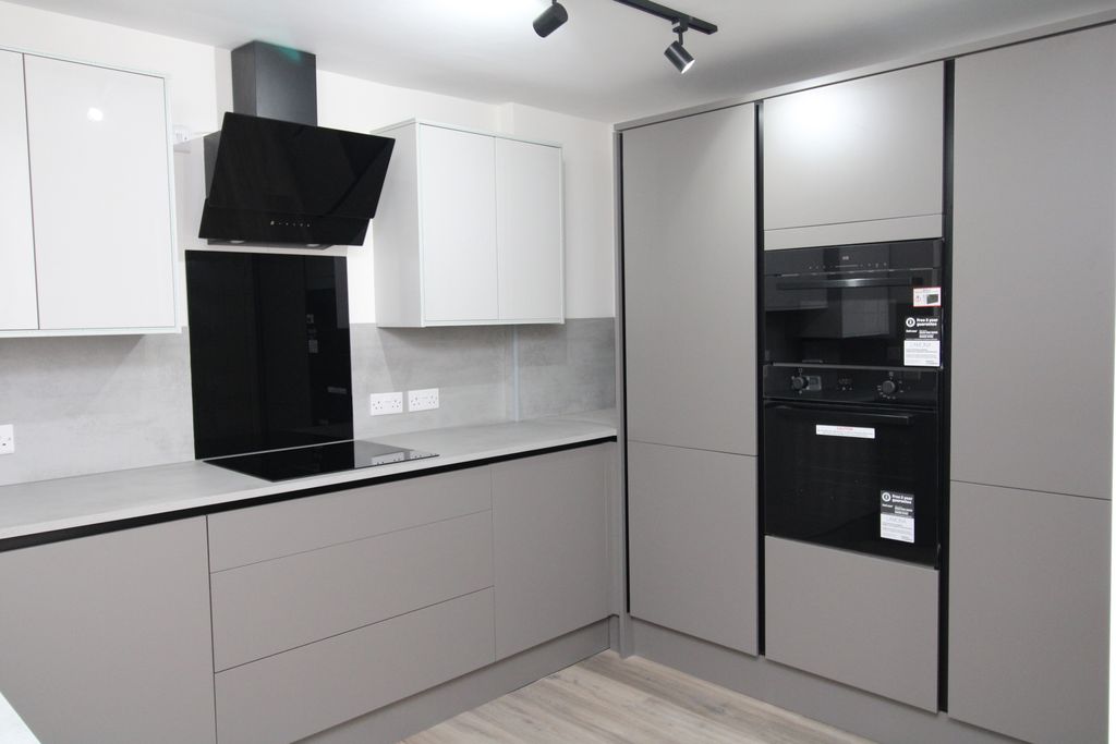 Property photo 3 of 15 Img_5594