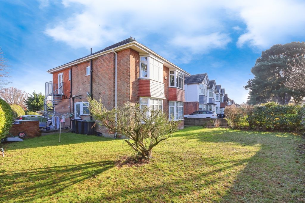 Property photo 2 of 20 Pbox-Img.Jpg