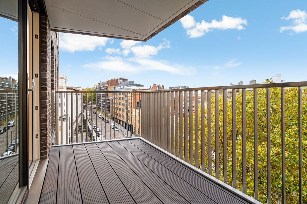 Property photo 3 of 13 Image