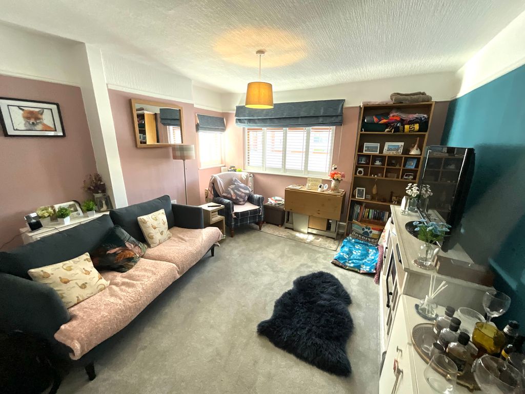 Property photo 2 of 17 Img_4662