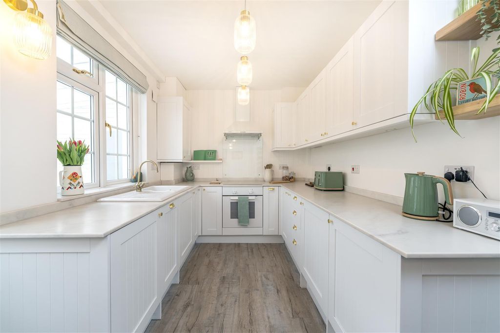Property photo 3 of 17 4.Jpg